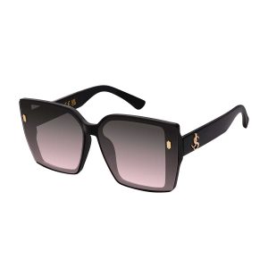 Runway-Ready Square Sunglasses in Black