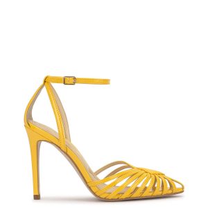 Paveri Pump in Golden Yellow