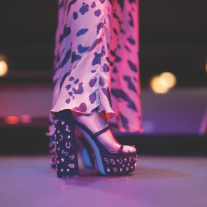 Jessica Simpson 2.0 Aamina Platform Sandal in Black